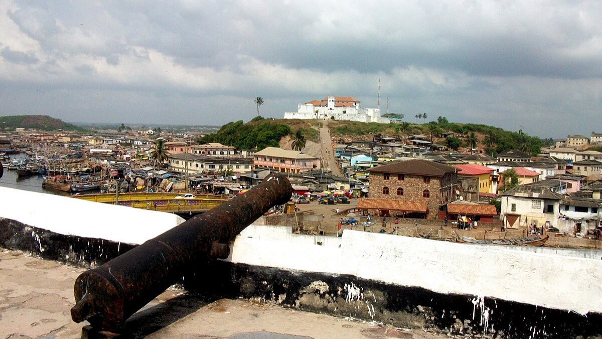 Fort St Jago overlooking Elmina, Central Region Ghana — Dutch hilltop fortification built in 1666 to defend Elmina Castle