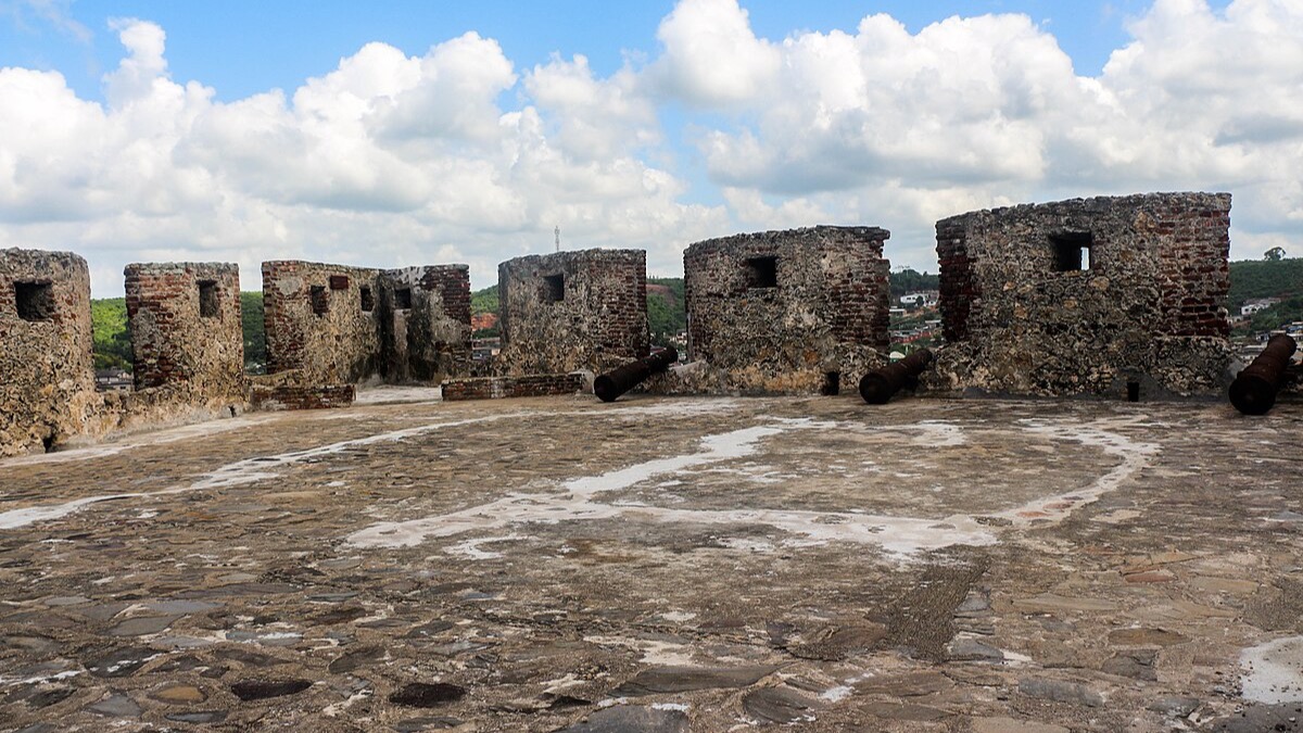 Fort Amsterdam at Abandze, Central Region Ghana — restored battlements with cannons of the 17th-century slave fort